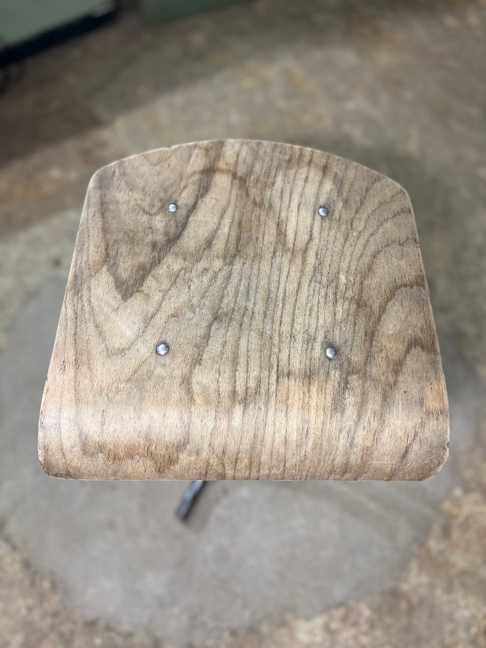 Tabouret d’usine – Image 4